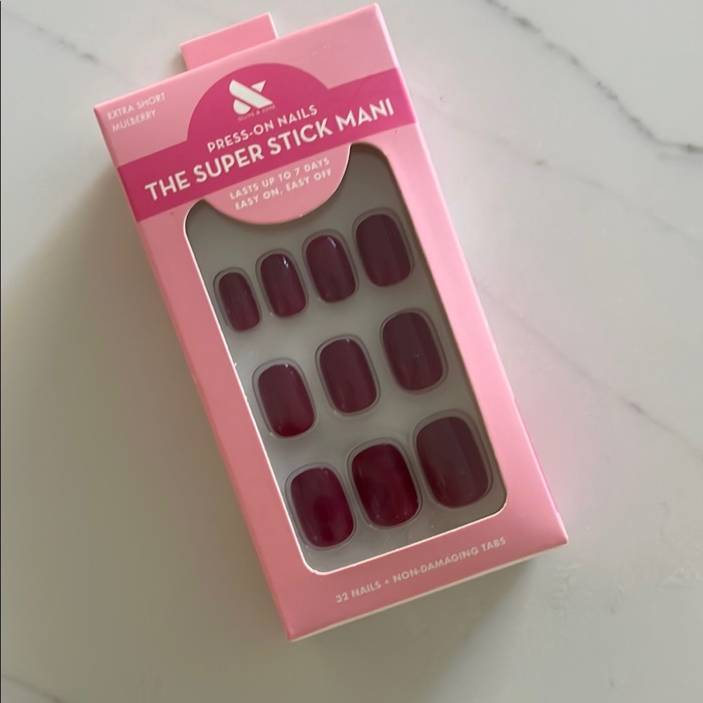 The Super Stick Mani - Extra Short Mulberry Press-On Nails
